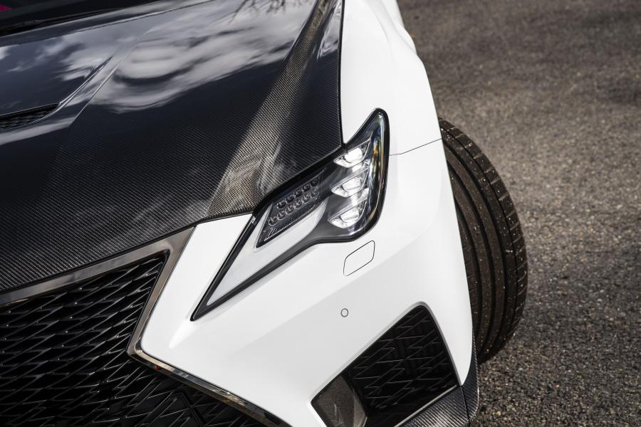 Детали экстерьера Lexus RC F Track Edition 2019 года  (AU) (фото 19 из 32)